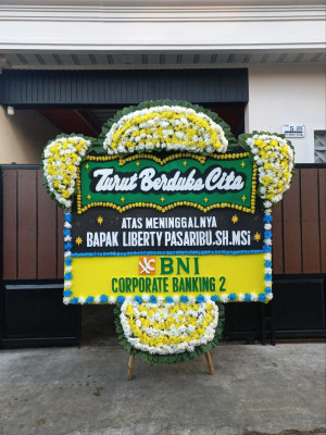 Papan Bunga Duka di Sitirejo I