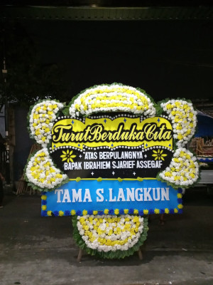 Papan Bunga Duka di Sitirejo I